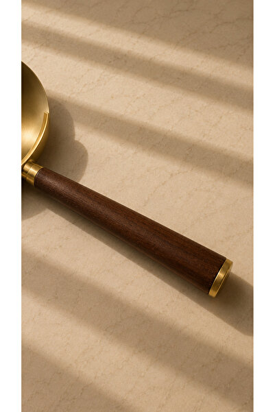 SUELF CO Prateg Acacia Handle Pizza Cutter