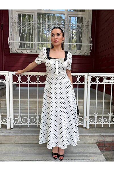 BNGL Boutique Φόρεμα με τετράγωνο γιακά και λεπτομέρειες από δαντέλα, με φιόγ...