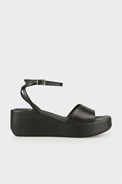 Elle Shoes Siyah Deri Kadın Sandalet