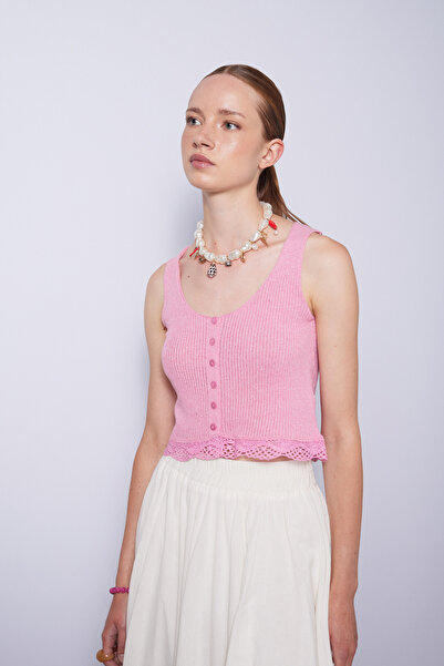 Nisan Lace-Detail Buttoned Knitwear Top Pink