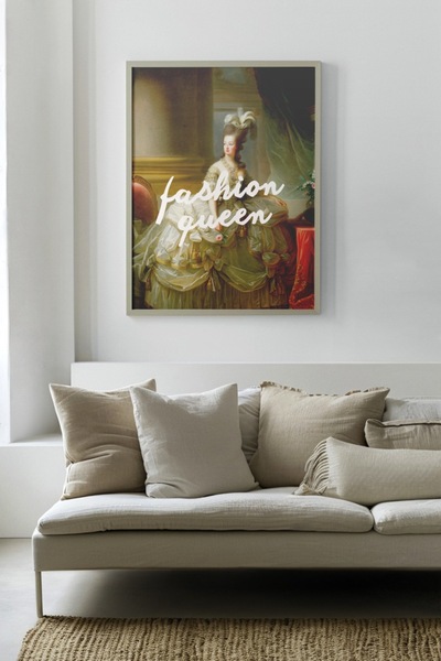 INNOVI Fashion Queen Poster