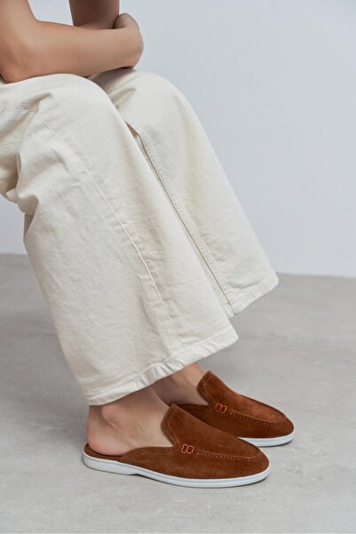NİŞANTAŞI SHOES Γυναικείες παντόφλες Loafer από δέρμα καστόρι Letty Tan με επ...
