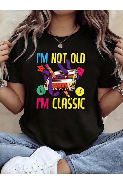 NOURAM تي شيرت نسائي مطبوع عليه Not Old I'm Classic Cassette Music Note |   أ...