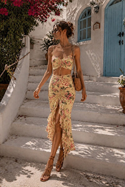 Afitapbutikmoda Asansör Büzgü Detaylı Çiçekli Crop Etek Takım