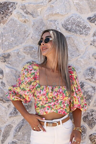 bytugcekaya Μπλούζα με μανίκια με φουσκωτά λουλούδια σε ροζ χρώμα