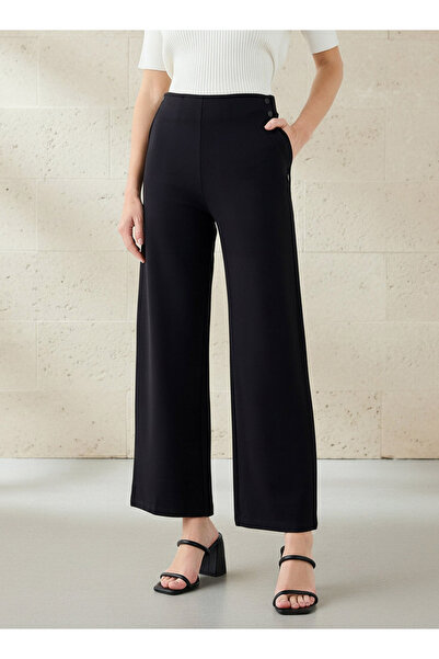 FAV SOLID PONTE STRAIGHTLET WITH BUTTON