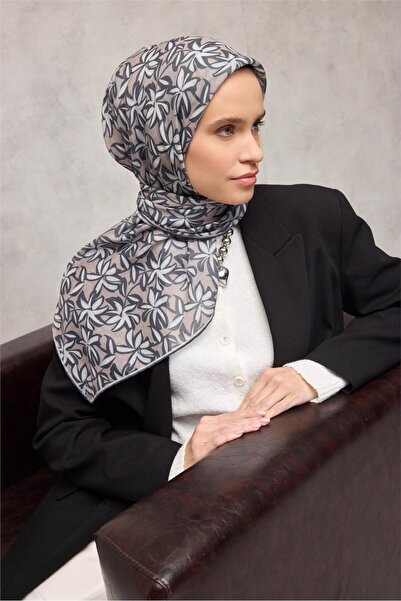 Silk Home وشاح ناعم من القطن والبوليستر بلون بيج بنقشة زهور وملمس غير قابل لل...
