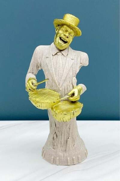 SPR Musician Figurine Figurine of a Musician