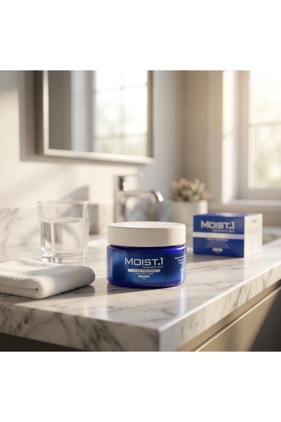 moist كريم يوريا للبشرة الجافة والخشنة، مرطب غني باليوريا للكعوب المتشققة، اليدين، القدمين والجسم، كريم ترطيب مكثف للبشرة شديدة الجفاف، مرطب منعم وملطف للبشرة