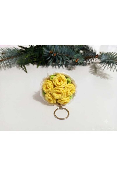 Momsada Flower Bouquet Keychain |   Handmade Amigurumi Bouquet Keychain
