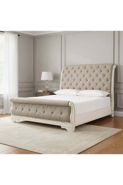 Ashley Furniture سرير كوين ريالين