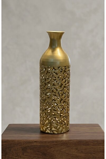 HomeNew (Faza) a Work of Art Designed with Meticulous Hollowed-Out Patterns T...