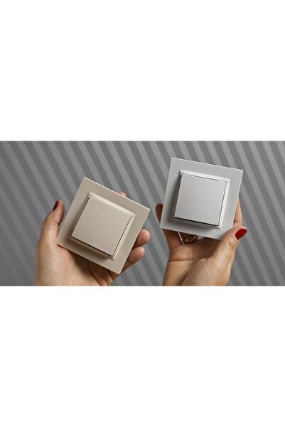 Kontakt-Simon Priză antenă SIMON 10 tip F + Priză computer RJ45 Negru