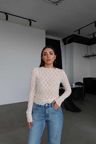 Özge Özgenç Διαφανής μπλούζα με γιακά