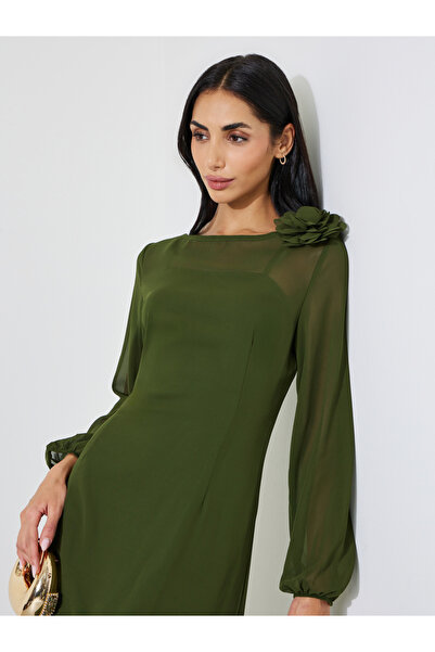Styli Green Solid A-Line Midi Dress with Floral Shoulder Detail