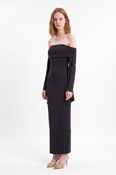 HAKKE Body-Hugging Carmen Collar Knitted Maxi Stylish Evening Dress