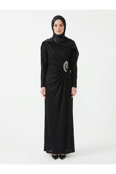 Işıltılı Drape Detaylı Taş Broşlu Bordo Tesettür Abiye Elbise - Özel Gün & Düğün Elbisesi