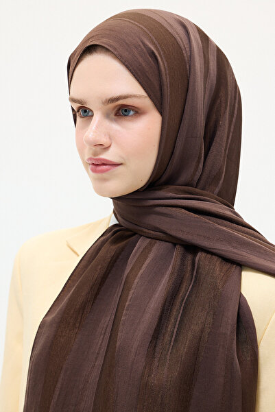 cs camellia scarf Наия Жакардов шал на райета - Кафяв