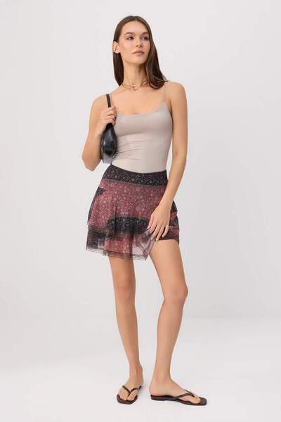 Trendyol Collection Fustă tricotată mini din tul, cu model șal maro, talie no...