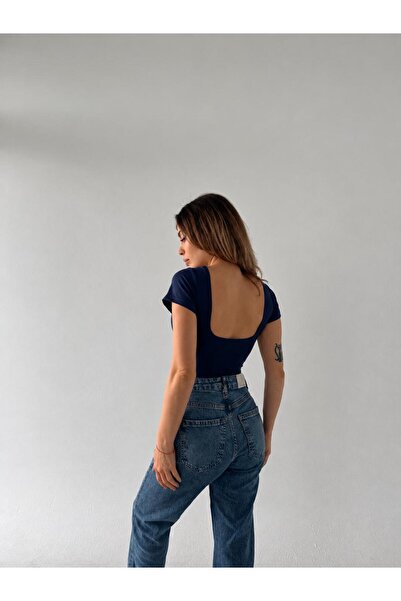 Moda Hour Women's Red Backless Short Sleeve Crop Top