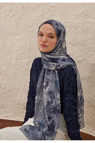 Freshscarfs Indigo Lizzy Pattern Ramie Shawl