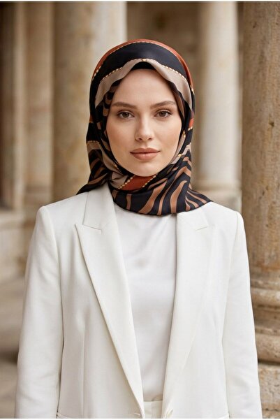 Vissona %100 Twill İpek Zebra Desenli Gold - Siyah Renkli 90x90 Eşarp Dikim Ş...