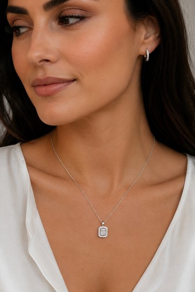 Lucente Jewellery Special Boxed Women's Necklace - Baguette Stone Single Stone Diamond Model Women's Necklace