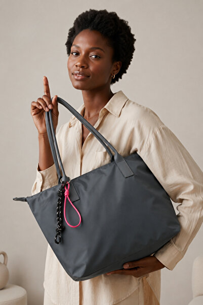 Buy Tote Bags 👜 | Shop Exclusive Offers Now | Trendyol UAE & KSA