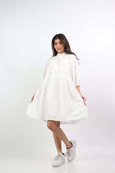 mica Short Dress with 3/4 Sleeves and Lace Trim