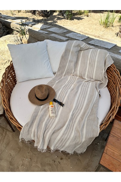 Monochrome 4 Layer Muslin Bath & Beach Towel Peshtamal 100% Cotton (190 cm X ...