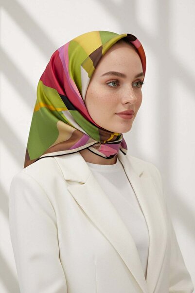 Vissona %100 Twill İpek Geometrik Desenli Fıstık Yeşili Renkli 90x90 Eşarp Di...