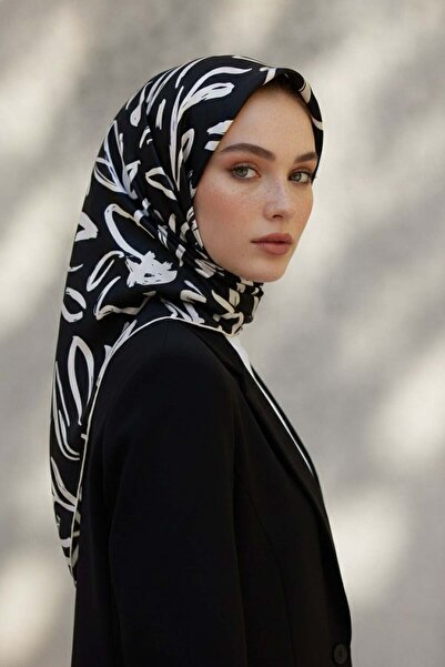 Vissona % 57 İPEK % 43 VİSKON Twill İpek Büyük Çiçek Desenli Siyah - Krem Ren...