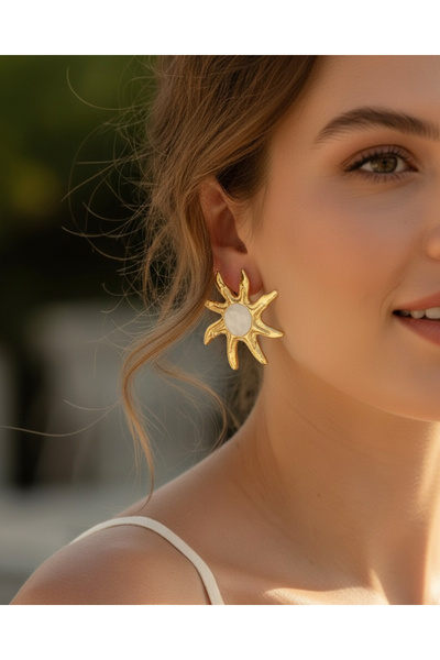 LYRA Bags & Accessories Pearlescent Sun Model Gold Trend Stylish Earrings