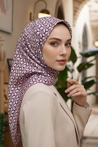 Vissona %100 Twill İpek Geometrik Desenli Pudra Renkli 90x90 Eşarp Dikim Şekl...