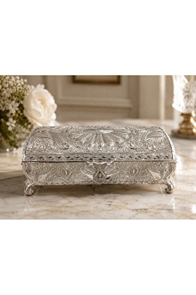 OEM Zinc-plated metal jewelry box, Velvet interior, 23/11/8.5 cm