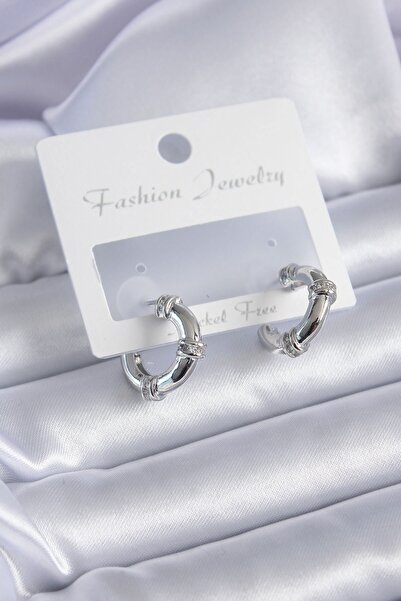 Inure Jewelry أقراط فضية اللون مرصعة بحجر الزركون موديل نحاسي للنساء