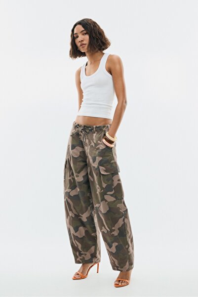 Stradivarius Desenli kargo pantolon