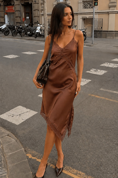 Seeh Smeđa asimetrična satenska haljina za žene, Čipka komada, SH349