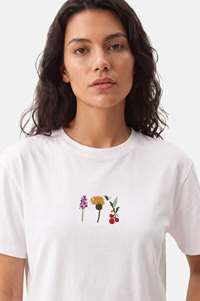 Reflect Studio Flowers Premium Crop T-Shirt - Beyaz