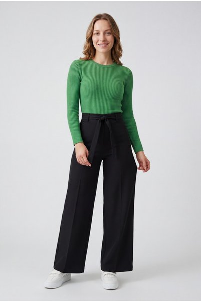 GLOW MUSE Duble Kumaş Bol Yan Cepli Bilek Boy Paça Pantolon - Siyah