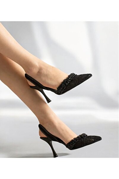 runa shoes Παπούτσια με τακούνι, διακοσμημένα με πέτρες και δαντέλα