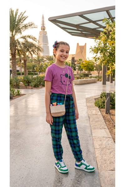 h.kids طقم كاجوال عصري بطبعة كرتونية ومربعات