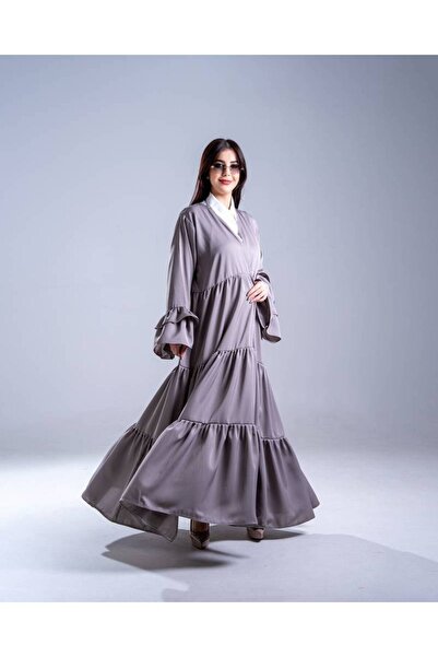 elegant hijab عباءة رمادية ناعمة