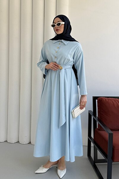Modaensarbutik Yarım Düğmeli Kemer Broş Detaylı Tesettür Elbise-BEBE MAVİ