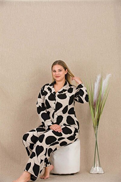 Aria's Closet Arias Closet Large Size Black and White Heart Pattern Buttoned ...