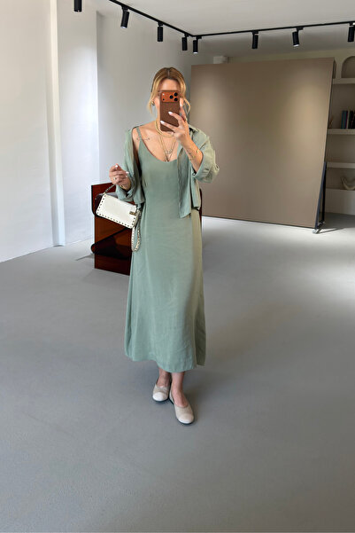 Sezgi Tekin Rochie cu bretele reglabile - Set cămașă din Tencel mentă