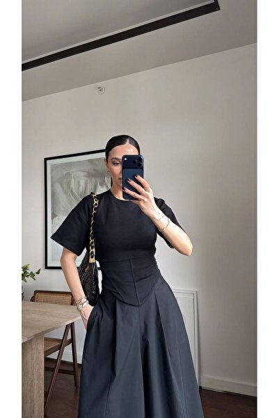 OTAKU Women's Back-Tie Corset Detailed Crop Blouse