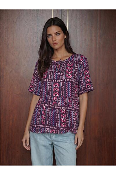 WeShaya Burgundy Viscose Textured Short Sleeve Straight Cut Patterned Lace De...