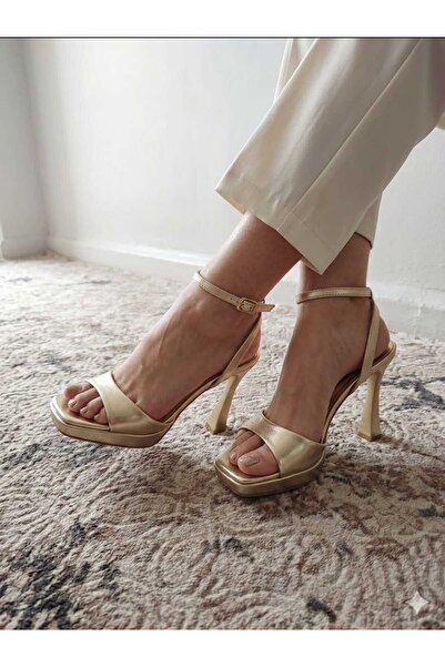 ŞAWURO Gold Evening Dresses Women's Shoes