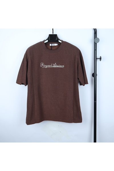 Red Planet Red Planet Oversized T-Shirt– Artistic Style Reflects Your Persona...